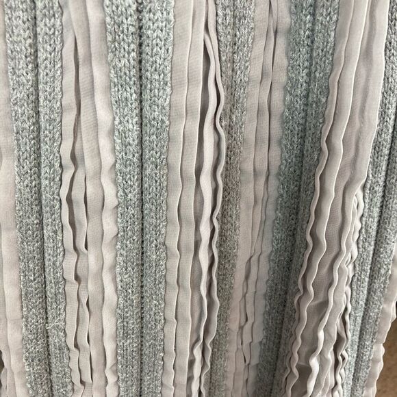 Calvin Klein knit & pleated chiffon dress w/ lace & surplice neckline🔥 - Picture 4 of 10